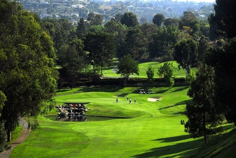 Rolling hills. Роллинг Хиллс Калифорния. Тренировочное поле для гольфа. Country Club. Ted Robinson (Golf course Architect).